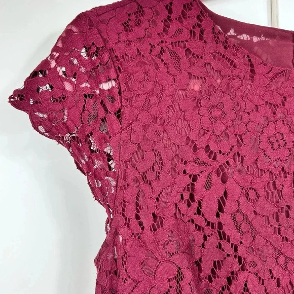 H&M jewel tone burgundy lace mini dress, S, cap sleeves flared Whimsy Garden - Picture 7 of 11
